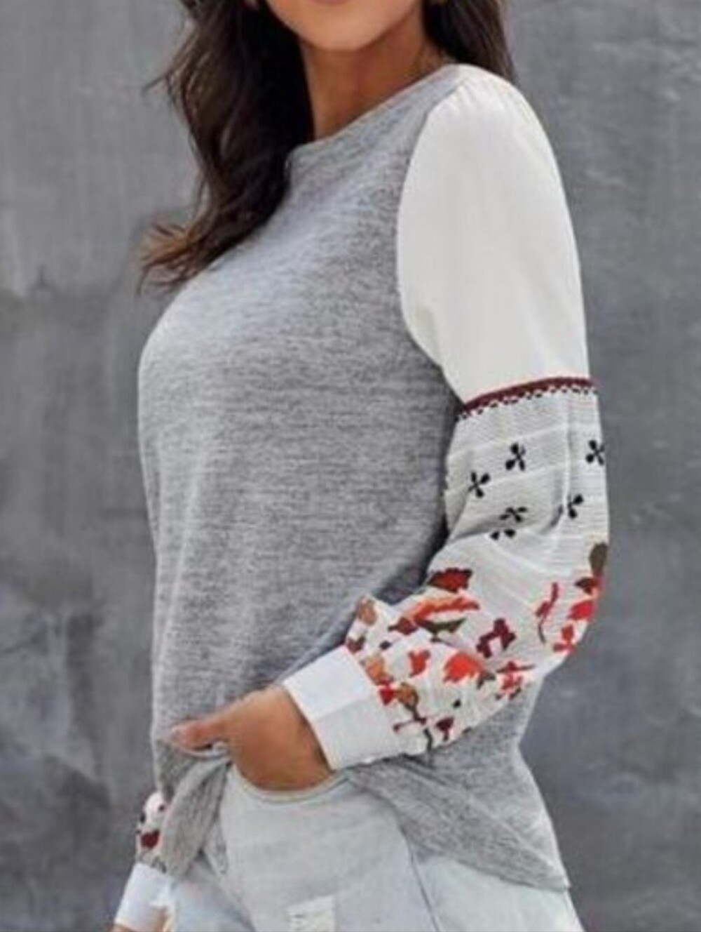 TRÏBE Long Sleeve Gray Sweatshirt Size Small NWT